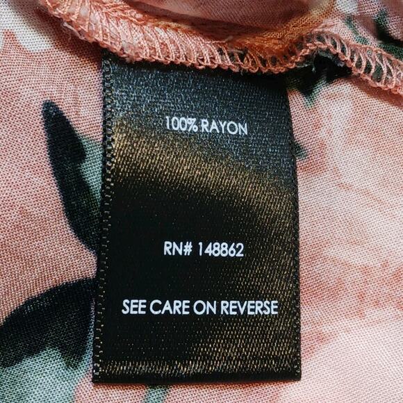 Torrid Harper Blouse Womens 14-16 Coral Floral 3/4 Sleeve Button Up Rayon EUC - Picture 7 of 10